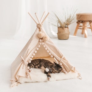 Boho Cat Bed - Comfy Cat & Dog Teepee - Pet Teepee Tent with Faux Fur Playmat