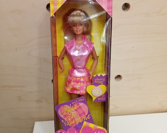 Vintage Make A Valentine Barbie Doll In Box