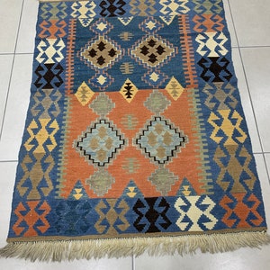 Handmade,Hand Spun Wool, %100 Vegetable Dyed Anatolian Kilim 4,3 x 3,4 Feet