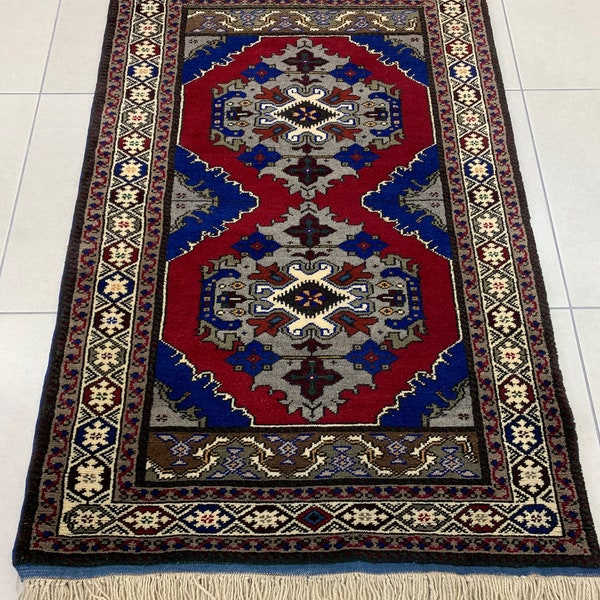 Handmade Pure Hand Spunwool Anatolian Rug.Handmade Turkish Rug,Vintage Rug,Area Rug,Ousak Rug,Konya Rug.4,8 Feet x 3,2 Feet.Naturally Dyed.