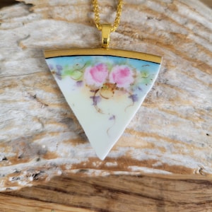 Vintage Broken Porcelain Floral Pendant Necklace with Chain
