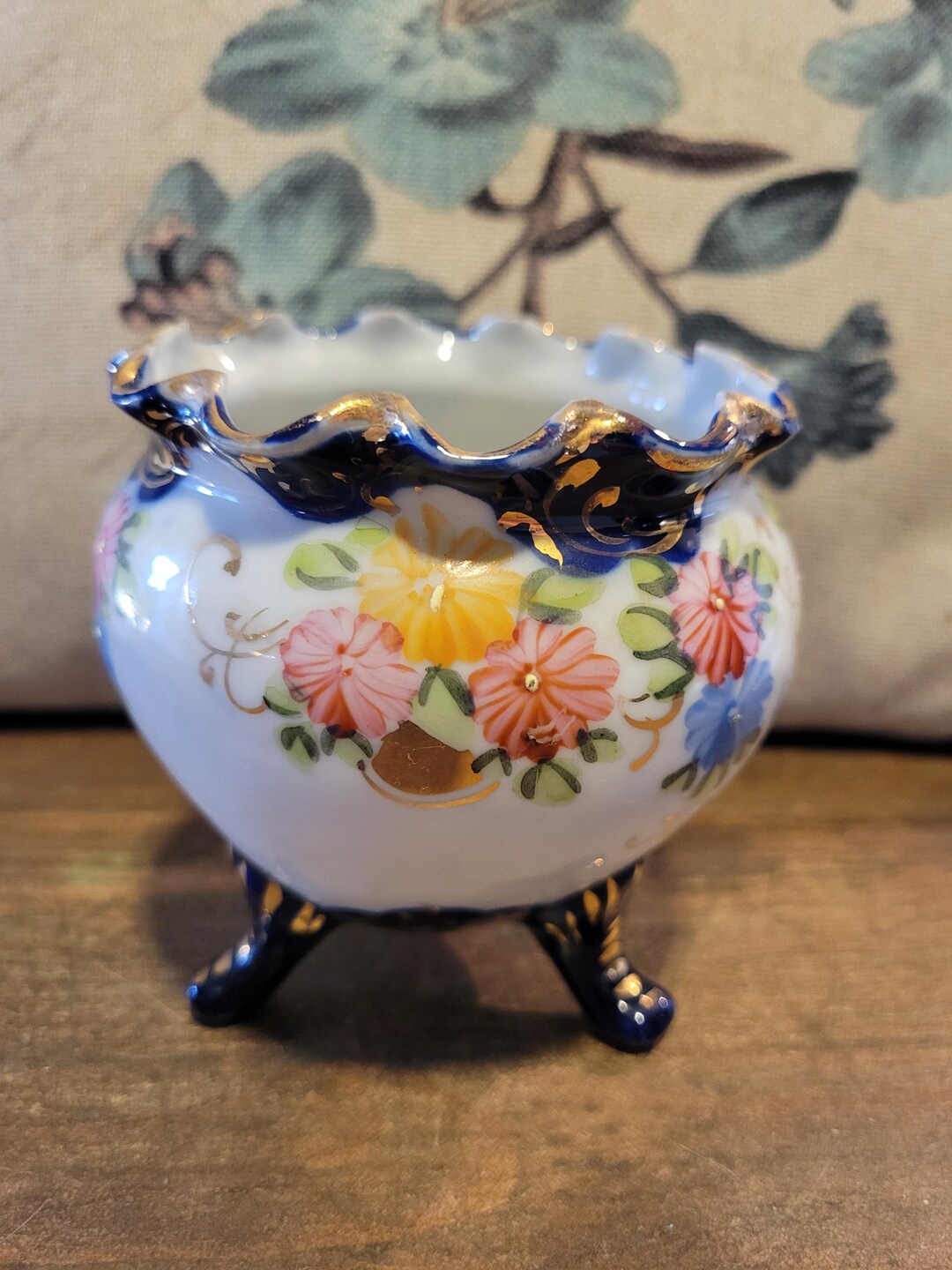 Lovely Hand Painted Floral Porcelain Footed Rose Bowl Vase With Gold ...