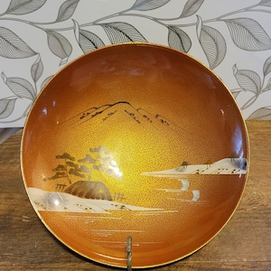 Japanese Urushi Scenic Lacquer Bowl - 8&quot;