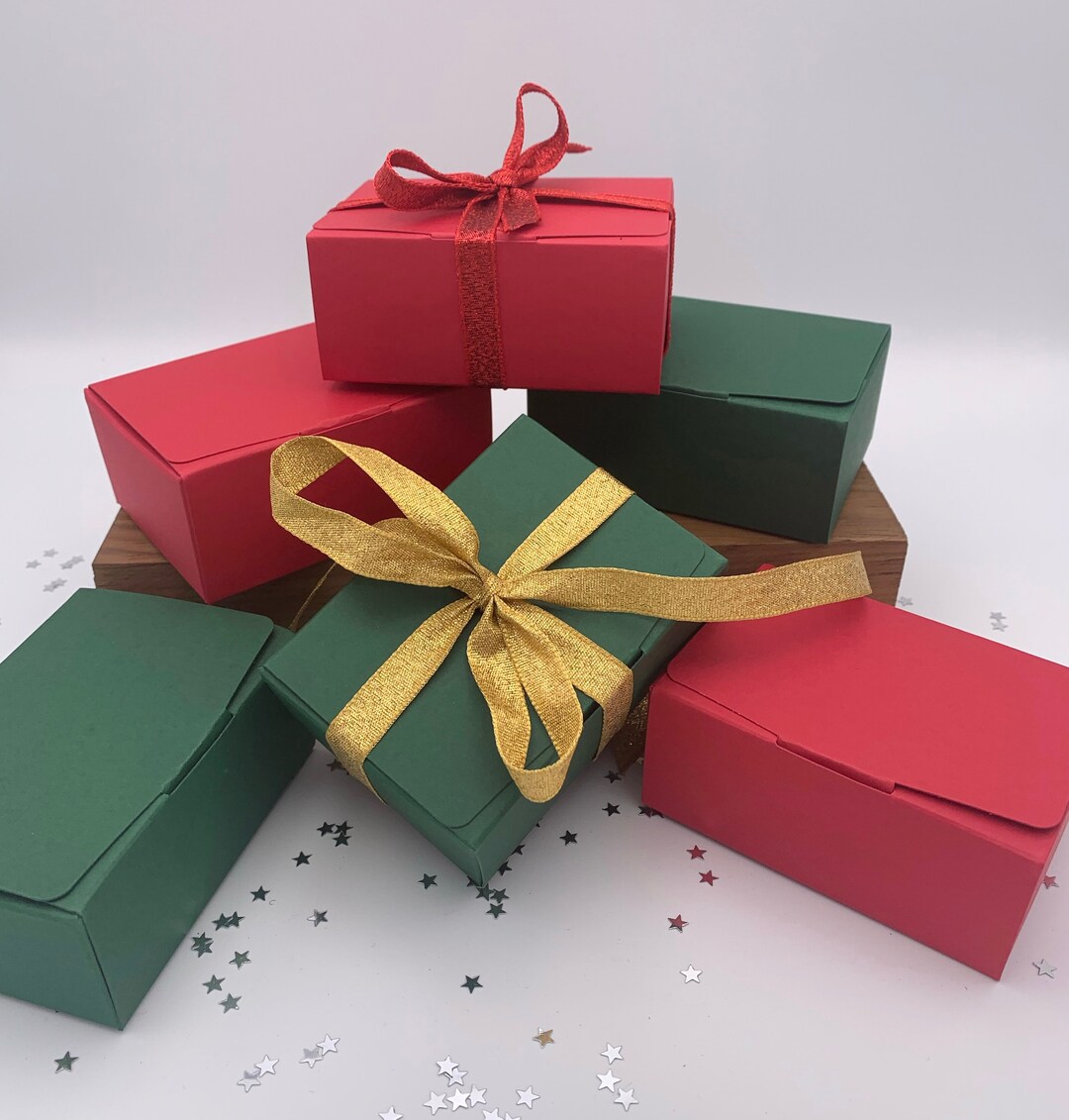 6 X CHRISTMAS Gift Box Packs With Gold & Red Sparkle Ribbon - Etsy UK