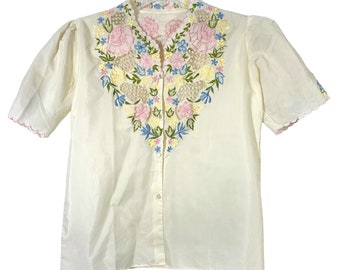 Vintage 40s 50s Floral Embroidered Broderie Anglaise Ivory Short Sleeve Button Down Blouse Top Women Small Cottagecore Preppy Twee Grandma