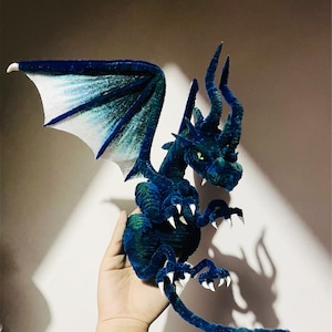 アトランティスブルードラゴン人形、カスタムぬいぐるみドラゴンおもちゃ、パーソナライズされたリアルなファンタジークリーチャーぬいぐるみ、ファンタジードラゴン、彼女のための翼竜恐竜