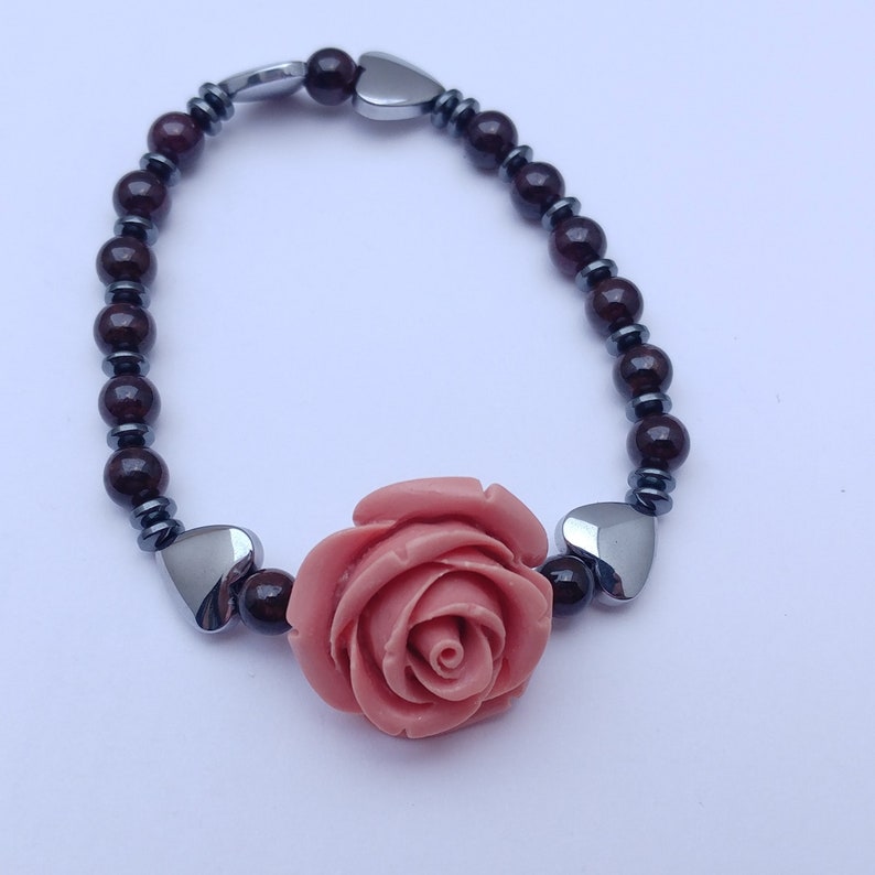 Pink Rose /& Hearts Gemstone Stretch Bracelet