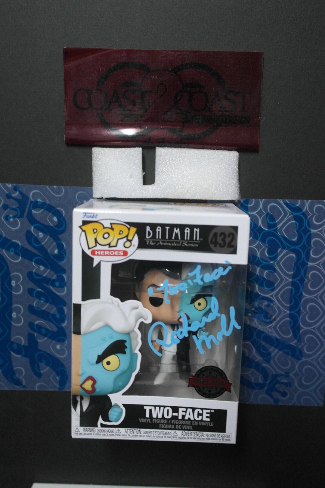 Funko Pop! Batman: The Animated Series: Two-Face #432 / L.A. Comic-Con Exclusive