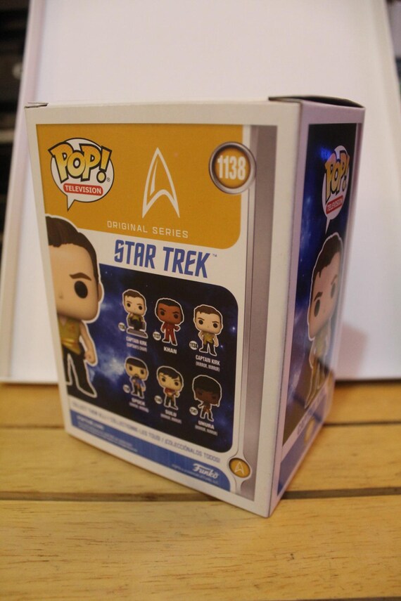 ウィリアム・シャトナー直筆サイン入りキャプテン・カーク FUNKO POP!