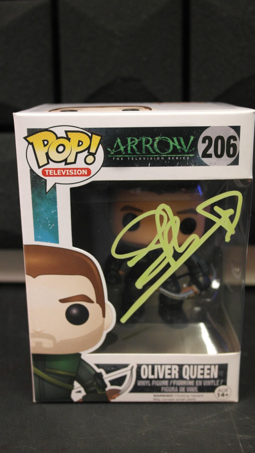Signed Funko Pop #206 - DC - Arrow - Oliver Queen, Stephen Amell +