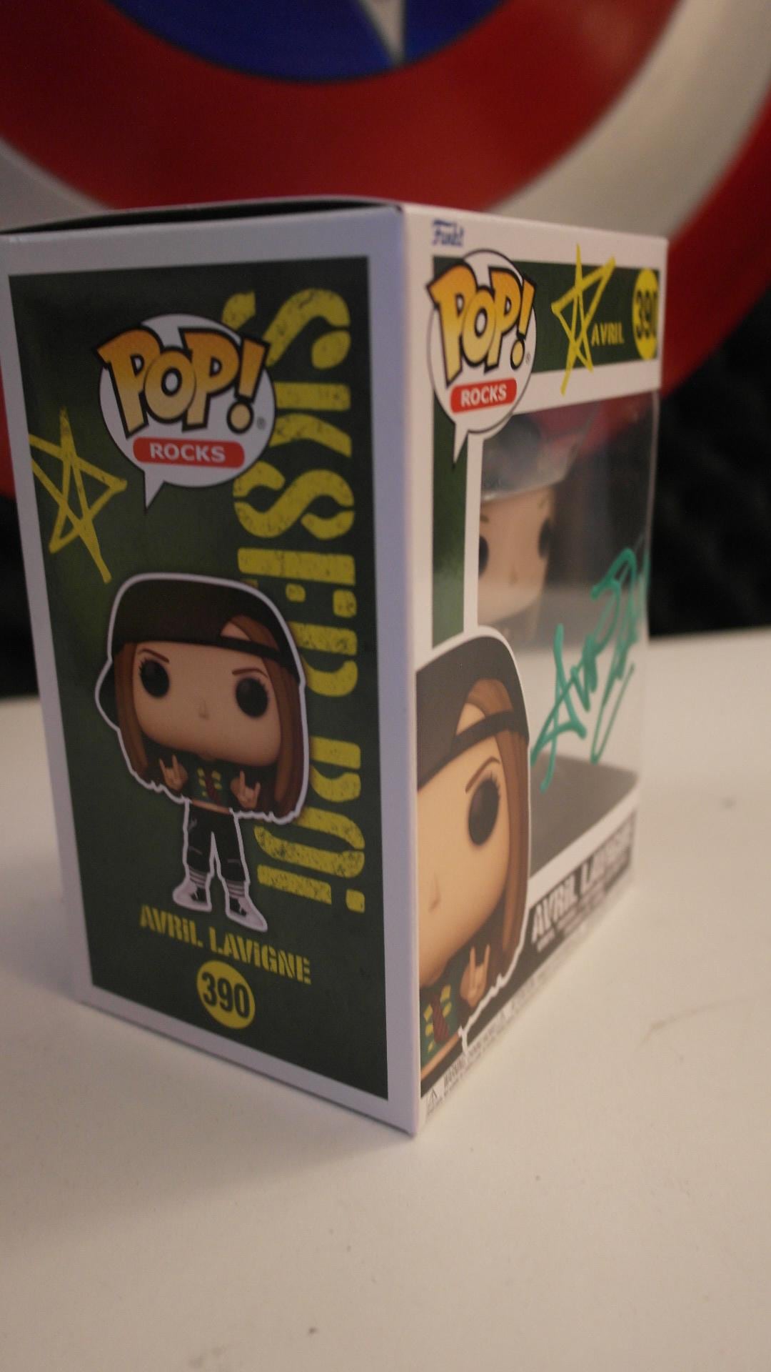 Signed Funko Pop #390 - Avril Lavigne - Singer + COA - Etsy