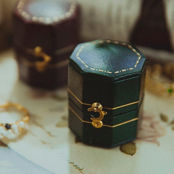 5 Farben | Viridian Octagon Hexagon Oval Leder Ringbox aus Japan handgefertigt | Verlobung & Hochzeit Set Elegante Erinnerungsbox | Braut Foto