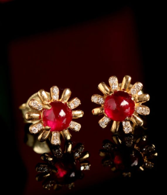 Buy Vintage 18ct Gold Cabochon Ruby Knot Stud Earrings Online in India -  Etsy