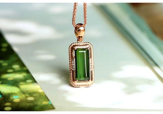 Natural green tourmaline pendant clearance