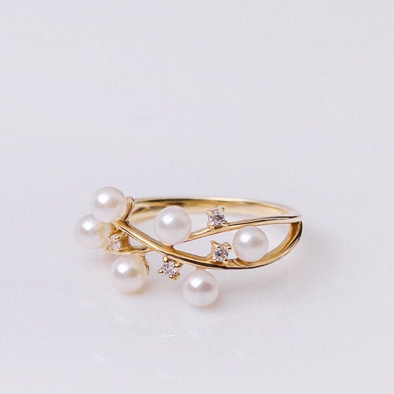 Six Akoya Pearl From Seawater & Natural White Diamond Ring Etsy