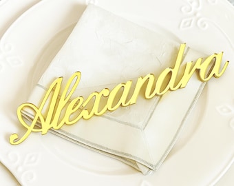 Nombres personalizados cortados con láser - Tarjetas de mesa personalizadas para bodas - Nombres de invitados en acrílico