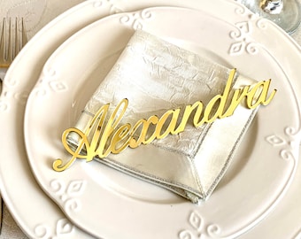 Aangepaste lasergesneden namen gepersonaliseerde bruiloft plaatskaarten gastnamen verjaardag centerpiece tafel naam instellingen dinerfeest evenement decoraties