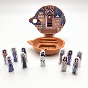 Parable of the 10 virgins playset. Handmade 3D printed Biblical oil display lamp with battery operated tea light insert and 11 mini dolls.