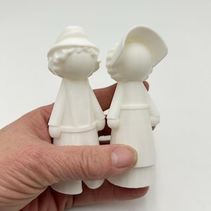8 Puppen Pionierpüppchen Pionierfamilie in Mützen Overall 2 Größen Pioniergeschenk Pioniertag Pionierhandkarre Pionierwagen kleines Pioniervolk