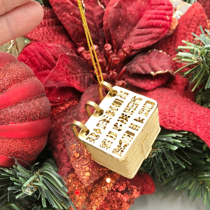 Adorno de placas de oro en miniatura, caja de baratijas pintada a mano de los Santos de los Últimos Días, caja de anillos de los Santos de los Últimos Días, placas de oro a escala 1:6, placas de oro, resina, adorno de placas de oro imagen 4