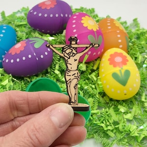 12 Mini Jesus em cruz para caber dentro de ovos de Páscoa. 12 cruzes no cartão perfurado, inserções educativas para ovos de Páscoa, preenchimento de ovos cruzados
