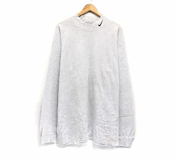 nike turtleneck sweatshirt