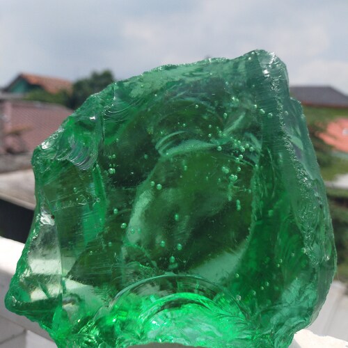 Green Andara store volcanic crystal glass rough 1.5kg