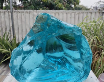 Aqua Blue Andara monatomic crystal glass rough 9,9kg.