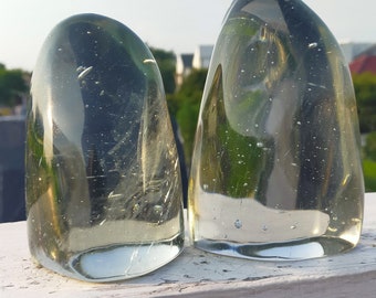 Pair of Clear Andara monatomic crystal glass polished 1,9kg