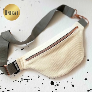 UNIKAT Bauchtasche Gürteltasche HipBag Crossbag Crossbody Umhängetasche aus Cordstoff in Cremeweiß