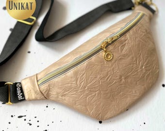 UNIKAT Bauchtasche Gürteltasche HipBag Crossbag Crossbody Umhängetasche aus Kunstleder in Beigebraun Strukturiert