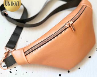 UNIKAT Bauchtasche Gürteltasche HipBag Crossbag Crossbody Umhängetasche aus Kunstleder in Apricot