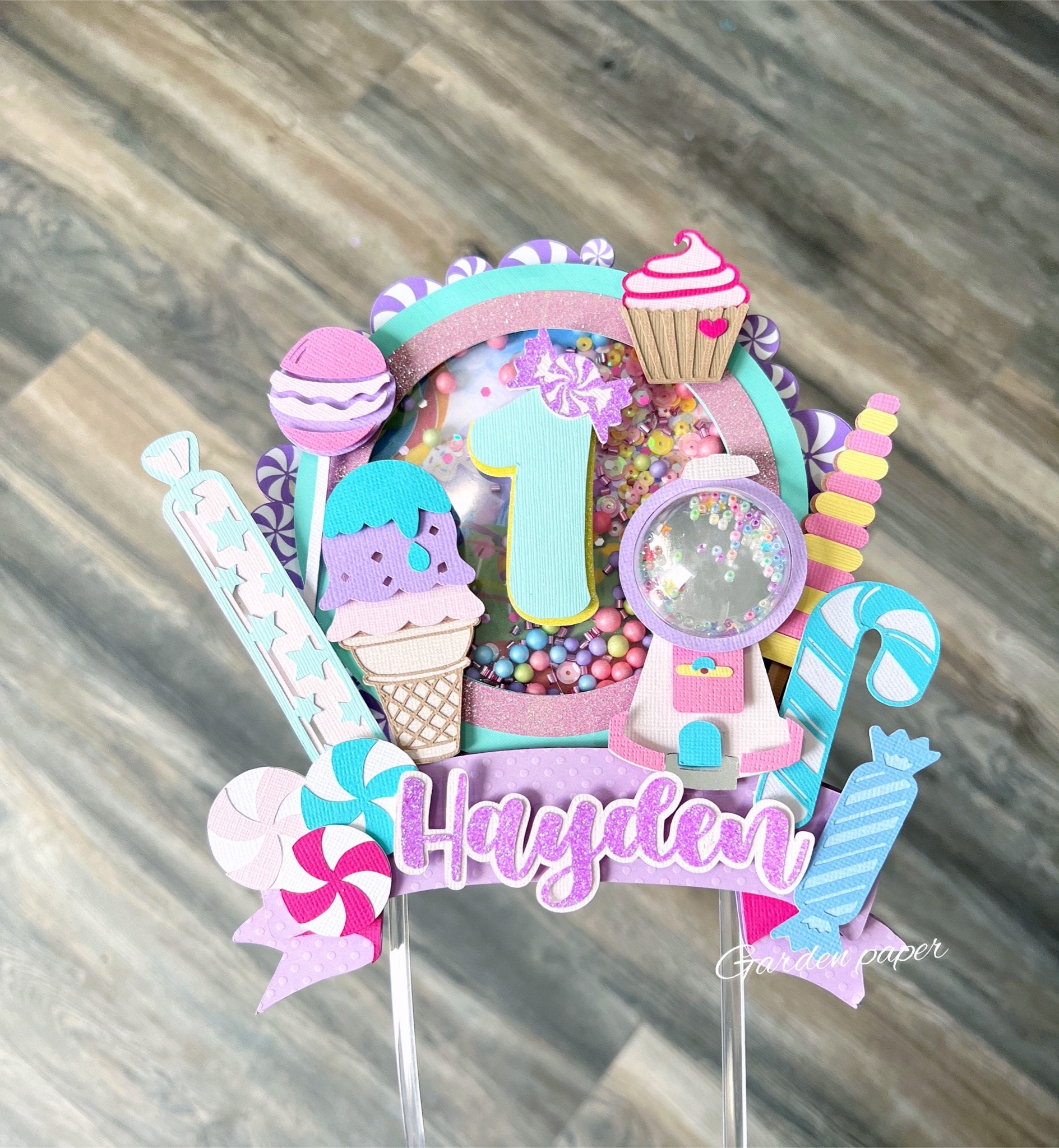 Shaker Candy Topper