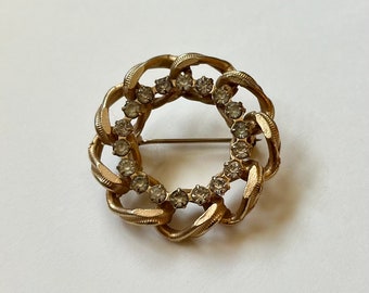 Vintage Goldtone Chain Circle Brooch With Clear Rhinestones