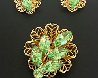 Vintage Peridot Green Rhinestone Floral Brooch & Clip On Earring Set With Goldtone Filigree Metal