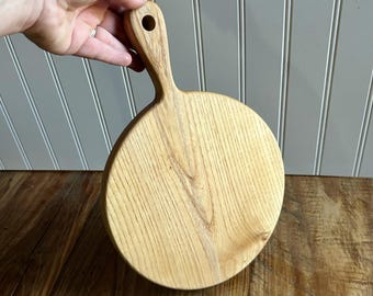 Round Oak Cutting Board with Handle | Rustic Bread Serving Board