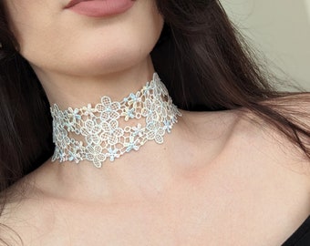 Wide Floral Cotton Lace Choker Necklace