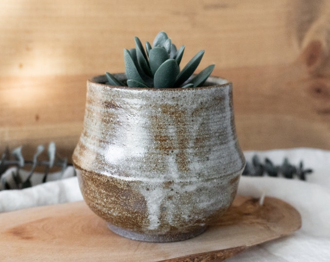 Pot de couverture succulent goutte à goutte géométrique • Poterie terre faite à la main • Design géométrique minimaliste • Cadeau de maison en céramique d’artiste pour lui pour elle