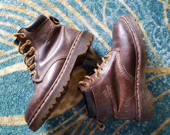 doc martens boots 90s