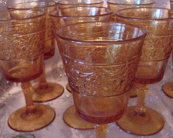 Vasos Amber Stemware vendidos en juegos de 2