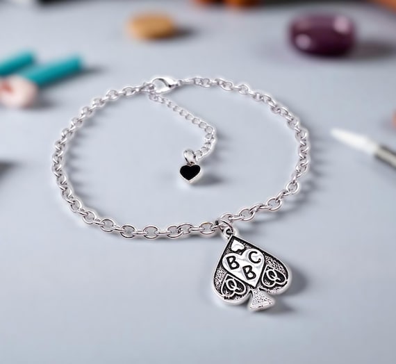 Bracelet Cheville Hotwife Reine De Pique – Or Euro – Chaîne QOS – Style 2
