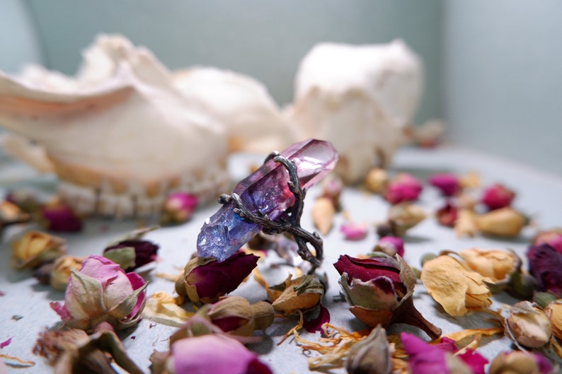 Ostara Galaxy Aura Quartz Gothic Thorn Ring
