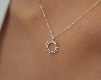 sun necklace 925 sterling silver - minimalist jewelry - dainty pendant, gift for her