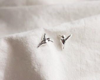 Boucles d'oreilles clous colibri 925 argent sterling, petites boucles d'oreilles clous, boucle d'oreille en argent 925, cadeau d'anniversaire, boucles d'oreilles clous en argent, cadeau pour elle,