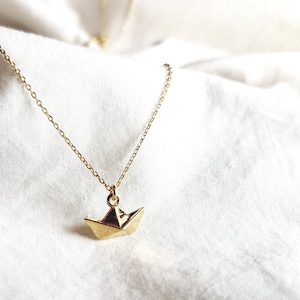 Necklace with boat, birthday gift for women, necklace for women, birthday, origami boat pendant, maritime jewelry, gift for women, gold chain
