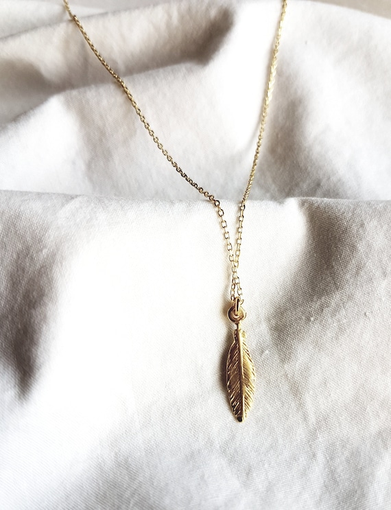 Gold necklace with small feather,14K gold plated necklace,feather pendant,gift for her,dainty necklace,gold jewelry