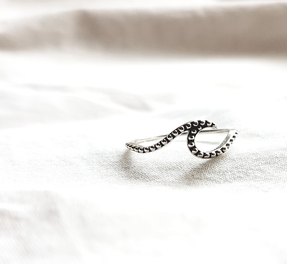 Ring with wave made of 925 sterling silver, birthday gift for women, wave ring, ladies ring, beach jewelry, gift for her, surf jewelry, charity