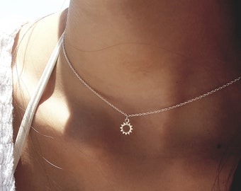 Halskette mit kleiner Sonne,925 Sterling Silber, Damen Halskette,Sonnen Anhänger,Strand,Sommer,Zierliche Halskette,Geschenk für sie,Charity