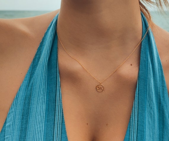 Necklace with wave 24k gold, necklace women, dainty necklace, surfing, wave pendant, beach jewelry, gift woman