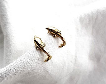 Stud earrings with small dolphin, 24k gold plated stud earrings, 925 sterling silver, beach jewelry, women's stud earrings, gift for her, charity